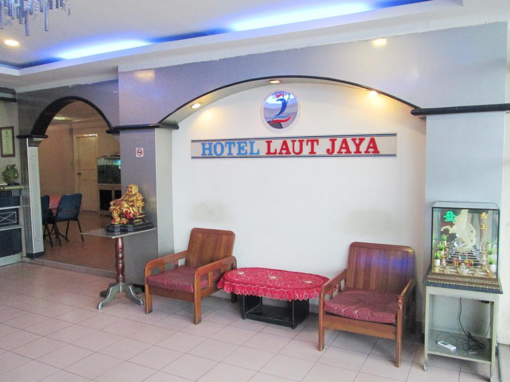 Laut Jaya Hotel Tanjung Pinang Exterior foto